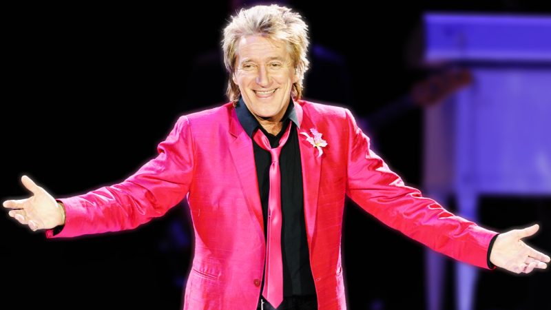 Rod Stewart donates generously to hungry family after 10yo writes 'heartbreaking' letter