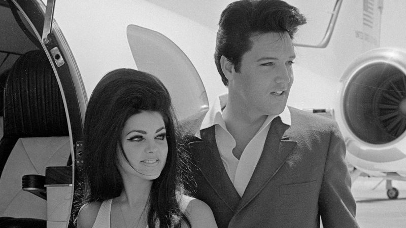 Elvis Presley's private jet sells for $260,000